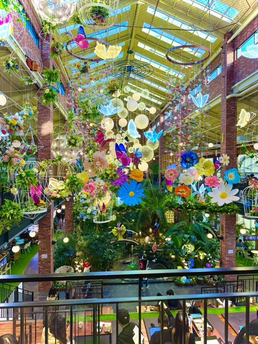 【韓国で話題】森林植物園カフェ「forest outings」もはやテーマパーク級カフェだった!