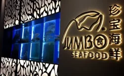 シンガポール美食の代表格：JUMBO SEAFOODの絶品チリクラブに舌鼓
