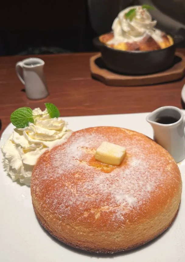【実食レポ】外カリッ中ふわっ♡神保町カフェ「石釜ベイクブレッド茶房タムタム」のホットケーキが絶品すぎる
