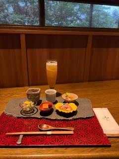 ふふ箱根『山の笑』夕食レビュー｜メイン14種から選ぶプリフィックス会席で自分だけのコースを創る贅沢体験