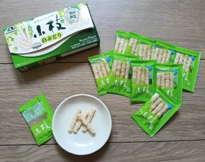 秋限定「小枝 白ぶどう」実食レビュー！ナイヤガラの香りとホワイトチョコの相性は？