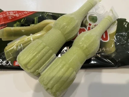 【実食レビュー】入手困難と話題のパピコ「大人の抹茶生チョコラテ」ラクトアイスの概念が変わる一品