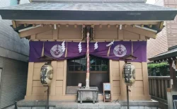 六本木のこんなところに神社が？！千年以上の歴史ある「朝日神社」参拝記