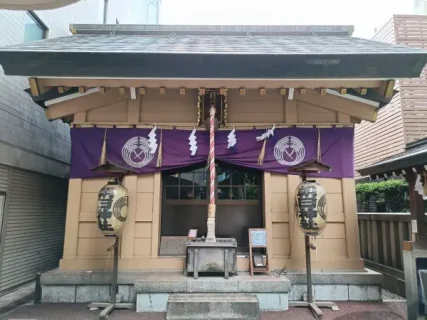六本木のこんなところに神社が？！千年以上の歴史ある「朝日神社」参拝記