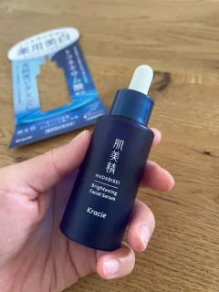 【正直レビュー】肌美精「薬用美白美容液」を1ヶ月朝晩使って感じた毛穴への効果とコスパ。30代混合肌が本音で語る