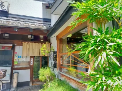 【高円寺散歩】昭和27年創業そば一筋の味！「松月庵」で、日本の”粋”を味わう至福のひととき