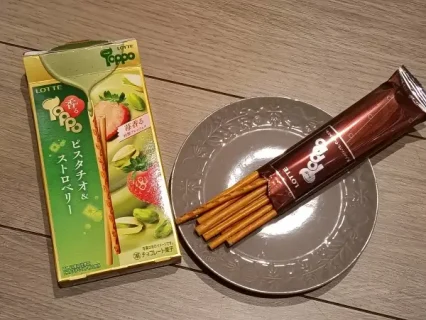 【話題の新作】香るトッポ〈ピスタチオ＆ストロベリー〉は“ちょっとリッチ”な甘酸っぱさ！いちご好きにおすすめ
