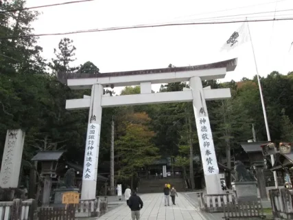 パワースポットの風格！諏訪大社・本宮の見どころやご利益を現地レポ！参拝の感想と巡り方