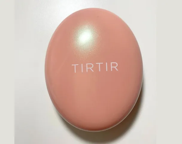 【徹底レビュー】TIRTIRピンククッションは崩れにくい？脂性肌が1年使った本音と口コミ評価