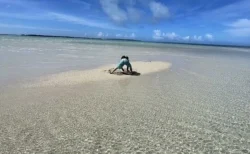 宮古島に浮かぶ幻の浜「ユニの浜」独占状態！カヌーツアーのリアルをレビュー