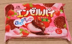 新作エンゼルパイ＜苺＞を正直レビュー。冷やした「パリふわ」食感が子どもにも大好評！