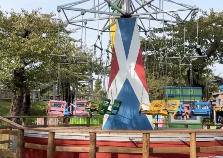 函館の隠れた名所！70年現役の観覧車と手作り感あふれる「こどものくに」体験記