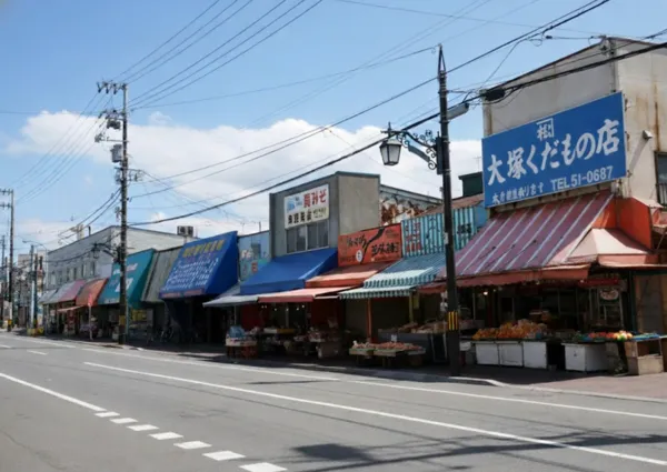 函館の台所「中島廉売」探訪記。レトロな雰囲気と人の温かさに触れる午後散歩中島廉売
