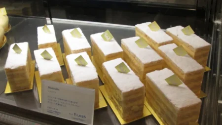 【実食レビュー】行列必至！丸の内「エシレ・メゾン デュ ブール」でミゼラブル、至高のバター体験