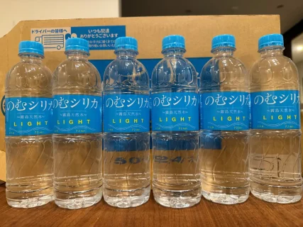 【2025年版】のむシリカライトを徹底比較！通常版との5つの違いと口コミを解説