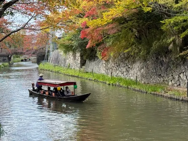 八幡堀がフォトスポット!たねや&クラブハリエも楽しむ近江八幡の2時間散策モデルコース