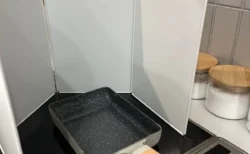 キッチンの救世主？SNSで話題の「折りたたみ式レンジガード」の実力を主婦が徹底検証！掃除がラクになった理由とデメリットも正直に