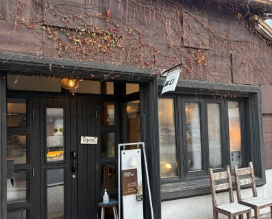 函館元町の穴場「cafe D’ici（カフェ ディシィ）」のモチモチトーストと濃厚カフェラテを実食レポ