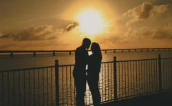 冨永愛と山本一賢の関係性に謎「結婚なし妊娠」に疑問の声、交際期間明かさず妊娠発表で波紋