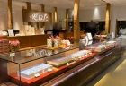 ラコリーナ近江八幡カステラショップとカフェがおしゃれ！２万円する大きなカステラも？！
