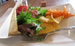 【実食レポ】北鎌倉の隠れ家『狸穴Cafe』ピタパンサンドを食べてみた！