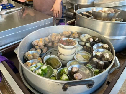 プーケットで100年の歴史を味わう朝ごはん!伝説の店「ブーンラットディムサム」実食レビュー