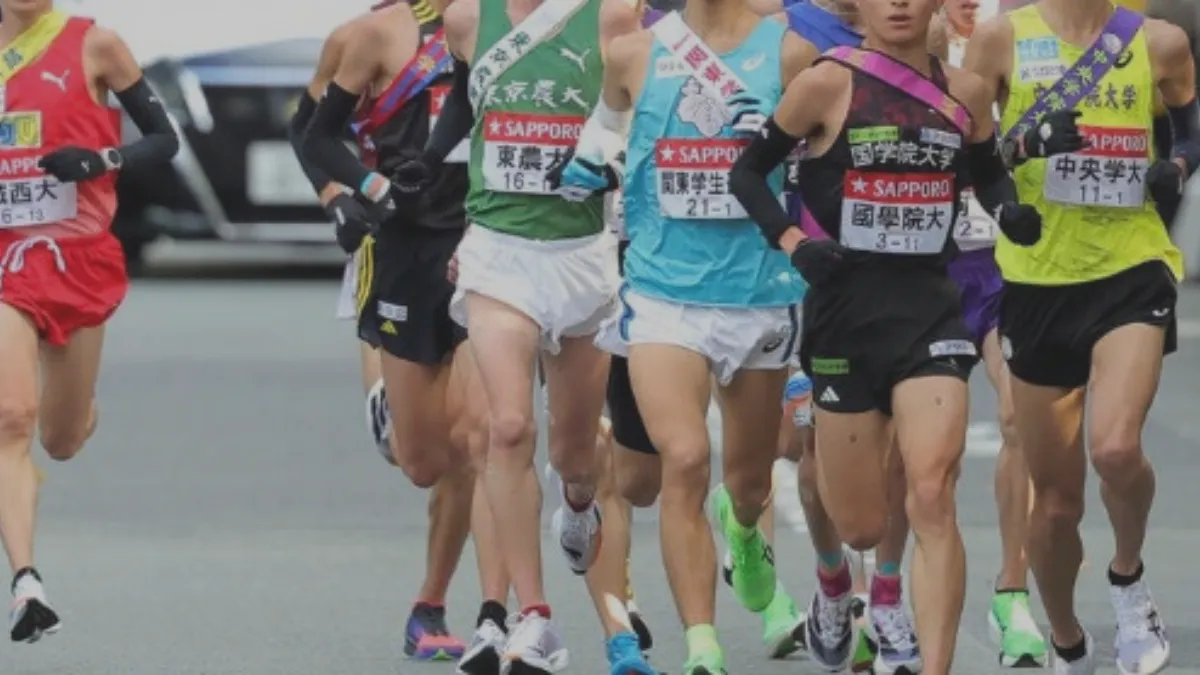 「青学強すぎる…！」1区16位からの大逆転で史上初2度目の箱根駅伝3連覇達成　なぜここまで強いのか