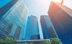 谷本慎二氏 モームリ社長のその経歴 神戸学院大から大手前職を経て、退職代行業界最大手へ。華々しい成功から一転逮捕に至った背景