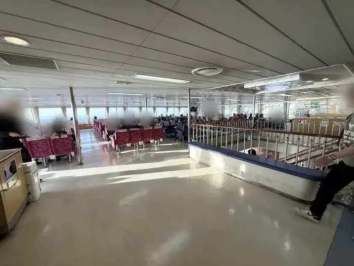 画像 明るく広々とした船内客室