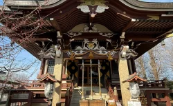 新宿・諏訪神社は勝運と縁結びのご利益がやばい？1200年の歴史と見どころを参拝レポ！