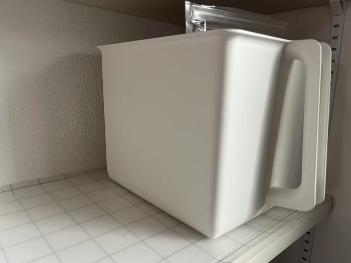 棚にぴったり収まるサイズ感