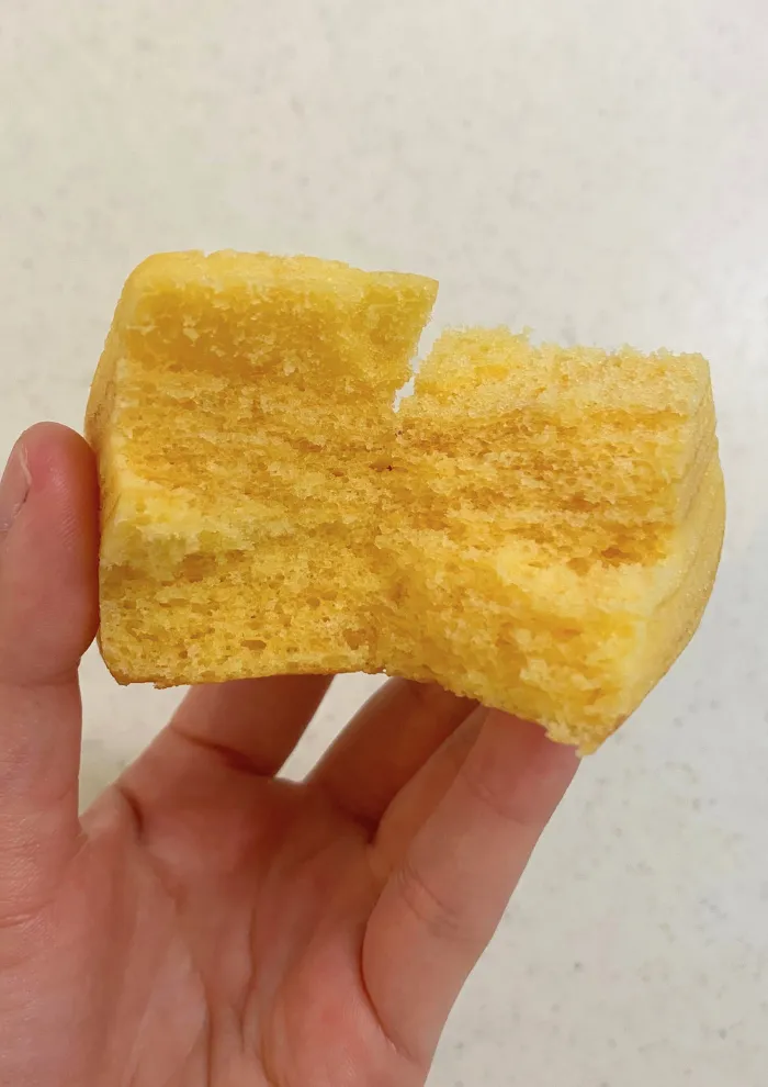 画像 半分に割った厚切りバウムの断面