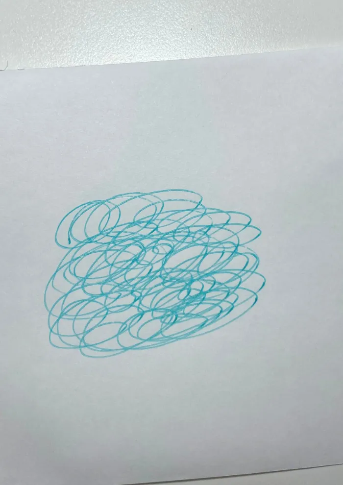 画像 あさぎ色のインクで連続して円を描いた試し書き