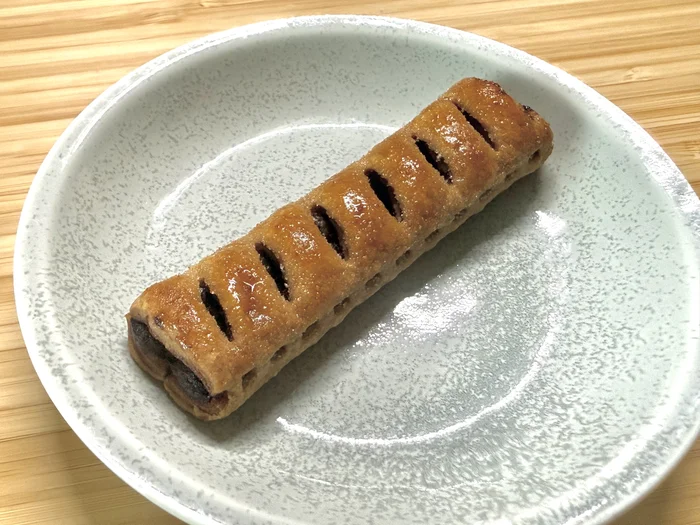 画像 お皿に置いた塩チョコスティックパイの全体像