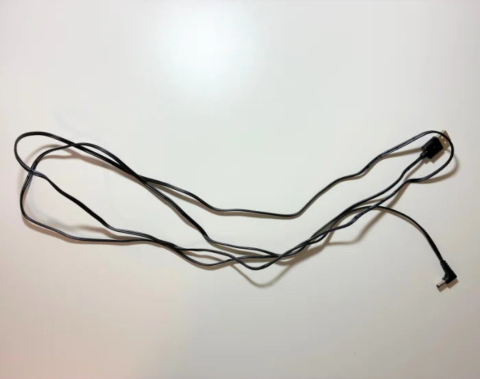 デコホーム LEDデジタル時計 付属USBケーブル