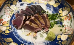 【高田馬場】居酒屋「めっけもん」がめちゃくちゃ美味かった件 カツオの藁叩きから鰆の土鍋ご飯まで実食レポ
