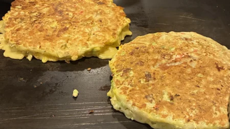京都・河原町の老舗お好み焼き「味乃家」へ！山芋ふわふわのお好み焼きと名物オムそばを実食レビュー