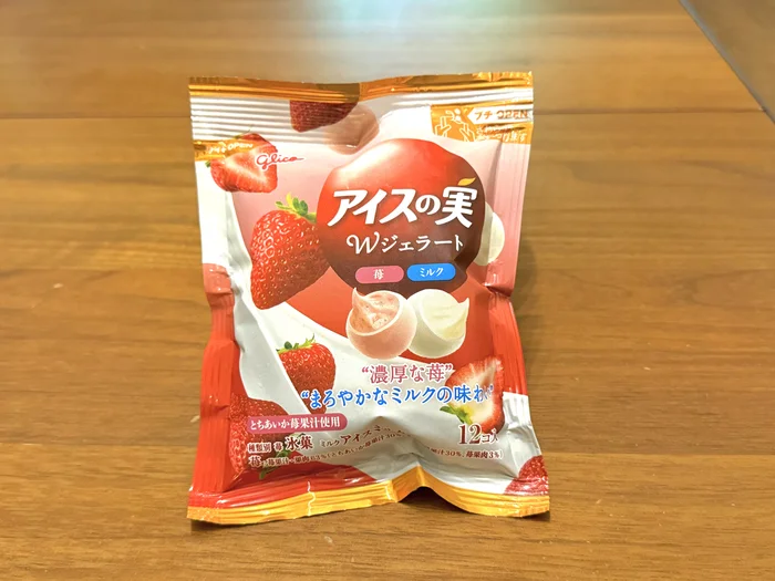アイスの実 Wジェラート 苺・ミルクのパッケージ正面