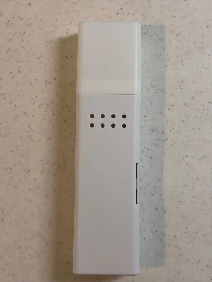 画像 歯ブラシケースの裏面にある通気用の小さな穴